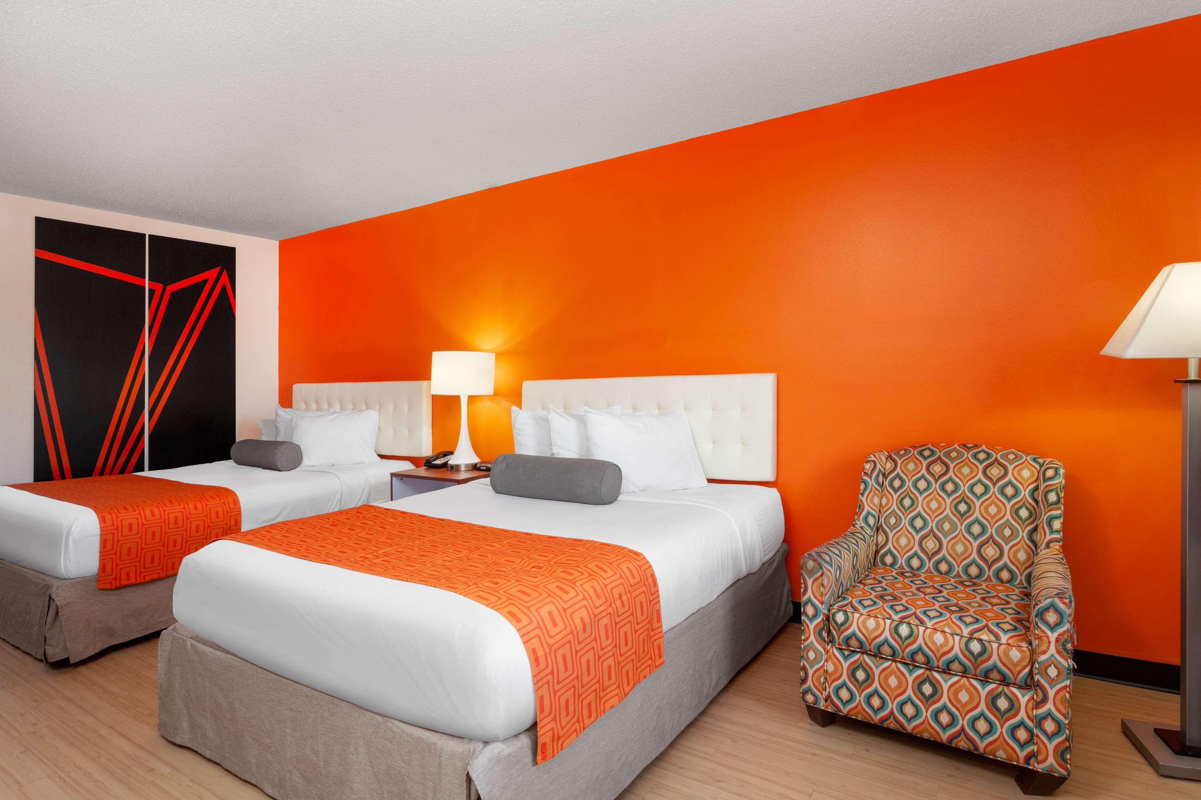 Howard Johnson By Wyndham Vero Beach/I-95 Exterior photo
