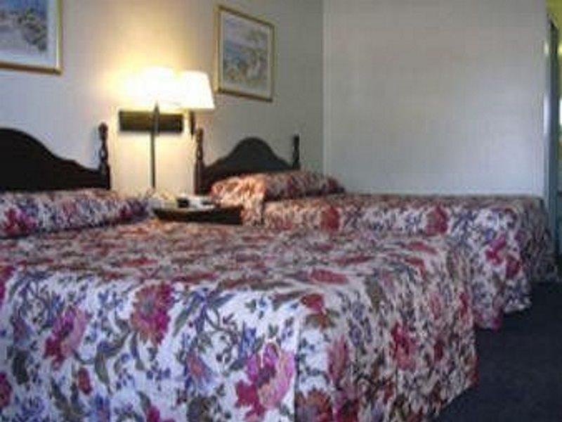 Howard Johnson By Wyndham Vero Beach/I-95 Room photo